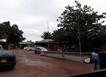 suriname/brokopondo-reservoir/bar/bronsweg-wc-pitstop