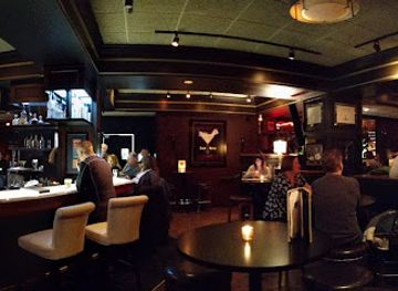 minnesota/duluth/bar/black-water-lounge