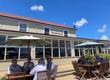 new-zealand/abel-tasman-national-park/bar/moutere-inn