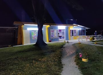 belize/corozal-town/bar/t-m-j-s-family-fun-house