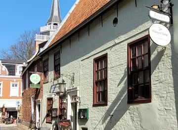 germany/east-frisia/bar/zur-ewigen-lampe