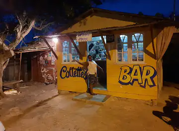 Collette's Bar