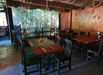 argentina/tigre/bar/the-backside