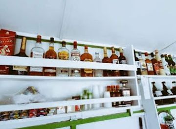 dominica/freshwater-lake/bar/shabz-spot