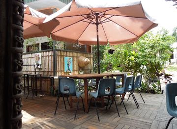 cameroon/limbe/bar/arne-s-cafe