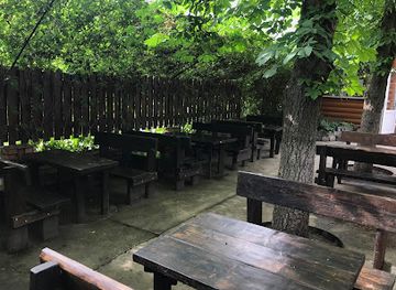 ukraine/tavria/bar/green-hop