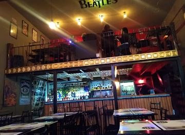 argentina/mendoza/chacras-de-coria/bar/abbey-road-bar