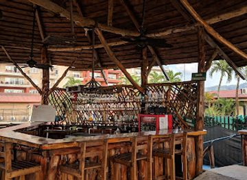 costa-rica/jaco/bar/gallina-e-palo