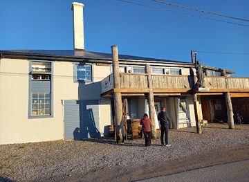 norway/senja-island/bar/smithy-pub-cafe