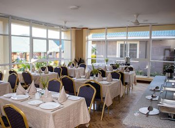 kenya/kilimanjaro-region/bar/kilimanjaro-snow-peak-restaurant-and-bar