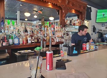 rhode-island/newport-cliff-walk/bar/protective-club