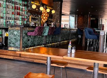 south-africa/gauteng/bar/jozi-gin-cedar-square