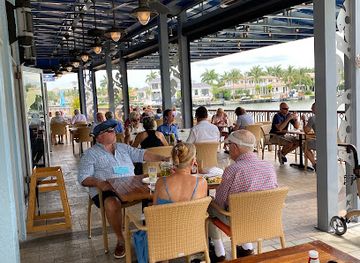 florida/naples-beach/bar/the-village-pub