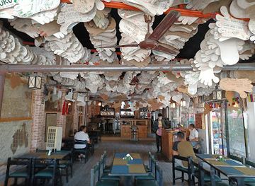 nepal/himalayan/bar/rum-doodle-bar-restaurant