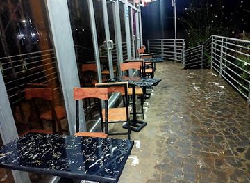 rwanda/northern-province/bar/twist-bar-restaurant