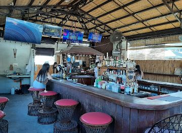 philippines/anawangin-cove/bar/cheap-charlies-hangout-bar