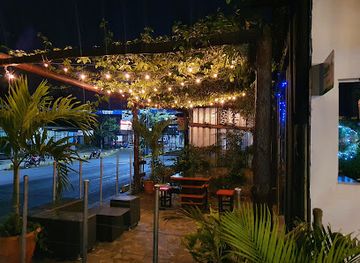 nicaragua/central-region/bar/brothers-beer-garden-drinks