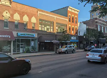 Tavern On Broadway