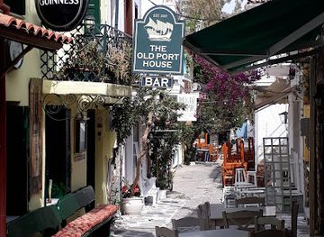 greece/skiathos/bar/old-port-house-bar