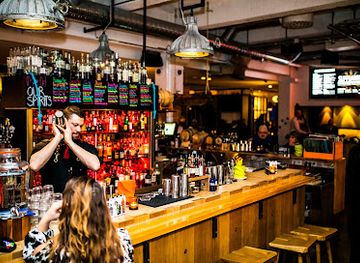 iceland/hengifoss-waterfall/bar/slippbarinn