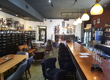 arizona/coconino-national-forest/bar/oeno-wine-lounge