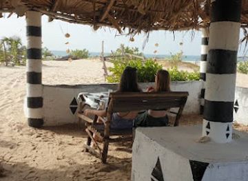 the-gambia/gunjur/bar/wolfgang-milo-sunshine-bar