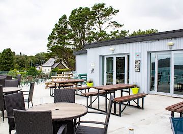 ireland/beara-peninsula/bar/berehaven-restaurant-bar