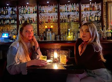 new-york/new-york-metropolitan-area/bar/the-headless-widow
