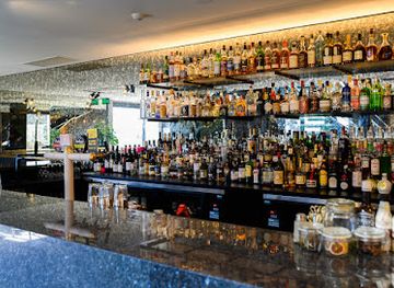 australia/canberra/braddon/bar/the-swan-king