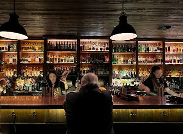 australia/australian-capital-territory/bar/molly