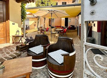 italy/langhe/bar/e-divino-la-vineria