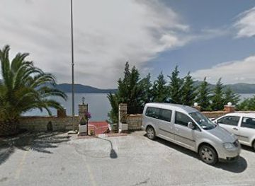 albania/lura-lakes/bar/fiji-lounge