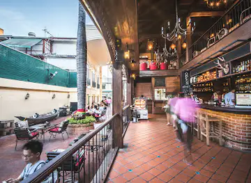 Buddy Beer Wine Bar & Grill