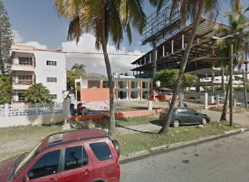 dominican-republic/santo-domingo/malecon/bar/maleconcito-food-and-drinks