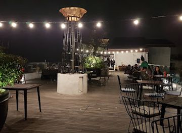 indonesia/east-java/bar/fifteen-celcius-skylounge