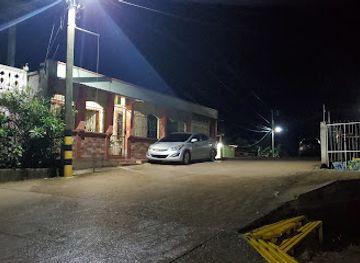 honduras/santa-barbara-region/bar/los-amigos-de-moi