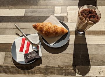 france/montpellier/antigone/bar/cafe-latin