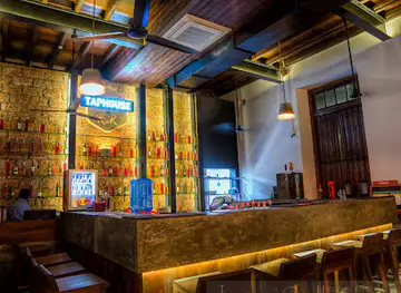 TAP HOUSE BY TRIO