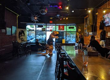 oregon/deschutes-county/bar/astro-lounge