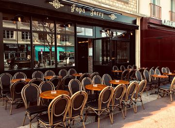 france/normandy-beaches/bar/papa-jerry