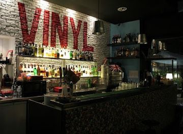 italy/lombardy/bar/vinyl-pub