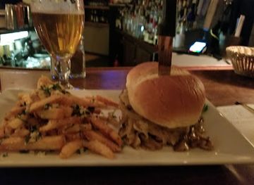 new-york/hunter-mountain/bar/the-spy-social-eatery-and-bar