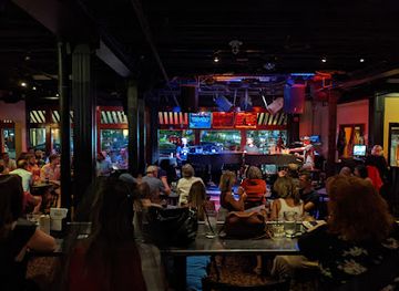 michigan/west-michigan/bar/mojo-s-dueling-piano-bar-restaurant