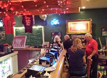 california/death-valley-national-park/bar/who-s-dunes-lounge