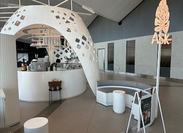 kuwait/kuwait-zoo/bar/ask