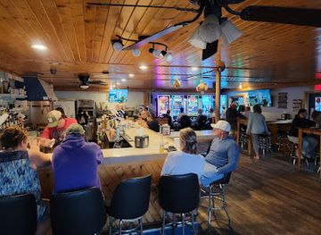 wisconsin/northern-highland/bar/pine-cove-bar-grill