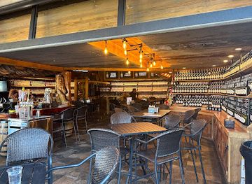 colorado/estes-park/bar/full-throttle-distillery-grill-estes-park