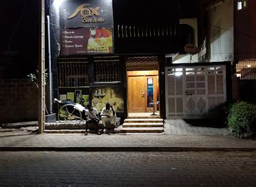 benin/ganvie-village/bar/fox-bar-a-vin