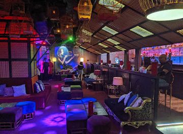 malaysia/kuala-lumpur/bar/suzie-wong-dinner-and-show