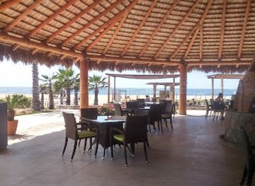 mexico/baja-california-peninsula/bar/el-faro-beach-club-spa